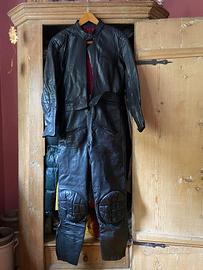 Tuta in pelle