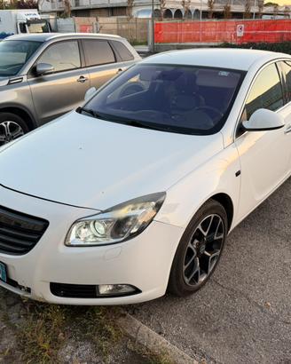 Opel Insigna 2.0 benzina 220cv 4x4 automatica