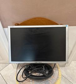 Monitor Hanns-G compatto e versatile