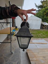 Lampada per esterno a lanterna