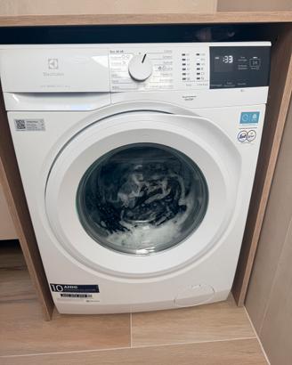 Lavatrice Elextrolux 600 Sensicare 8KG