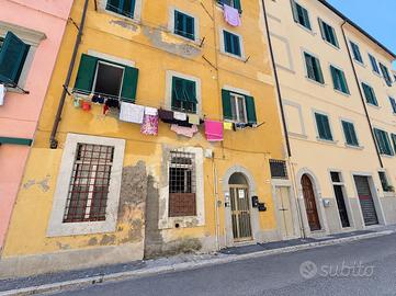 5 LOCALI A LIVORNO