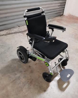 Carrozzina elettrica per disabili per