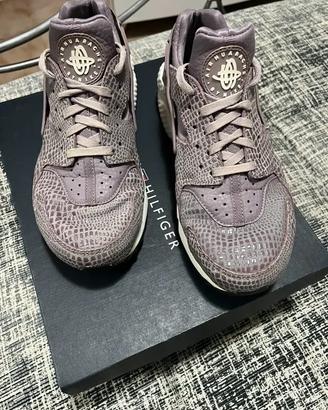Nike Air Huarache Donna Tg 37/38 Viola