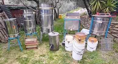 Attrezzatura per smielatura e lavorazione miele.