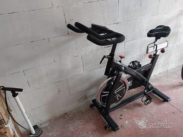 Spinbike  MOD TOORE SRX70 con display lcd