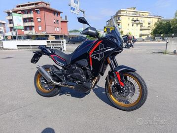 MOTO MORINI X-CAPE 700 X-CAPE 700 VERSIONE SPEC