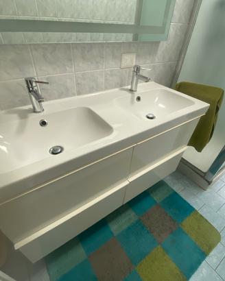 Mobile da bagno sospeso