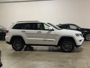 Jeep Grand Cherokee 3.0 V6 CRD 250 CV Multijet II 