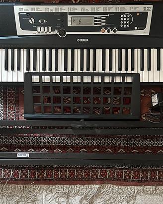 PIANOLA YAMAHA
