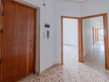 A 200m dal Mare di Via Messina Marine