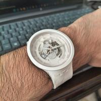 Swatch c-white bioceramica