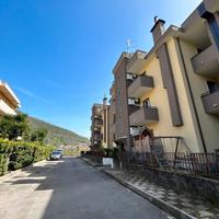 In parco 4 vani con box e mansarda autonoma