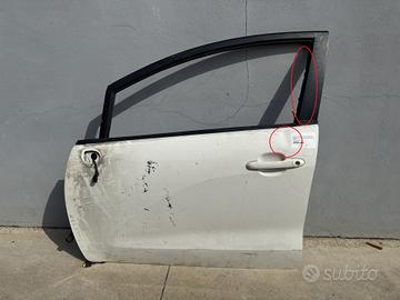 PORTIERA ANTERIORE SINISTRA KIA Rio 4Â° Serie (11>