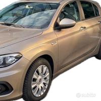 Porta anteriore sinistra Fiat Tipo