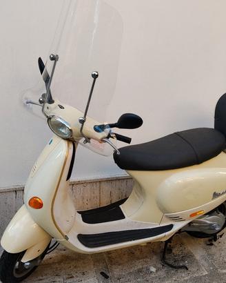 vespa et2