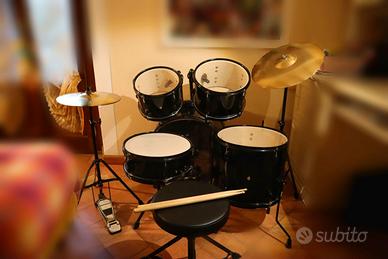 Batteria Dynamic Percussion Balck con piatti