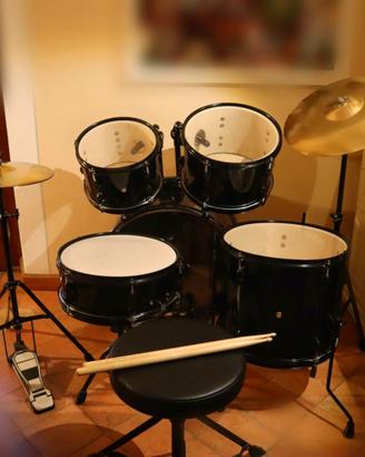 Batteria Dynamic Percussion Balck con piatti