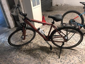 Bicicletta Cube Town Pro Red & Grey