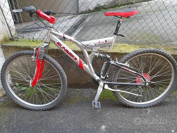 Mountain Bike marca RUN&BIKE taglia 26