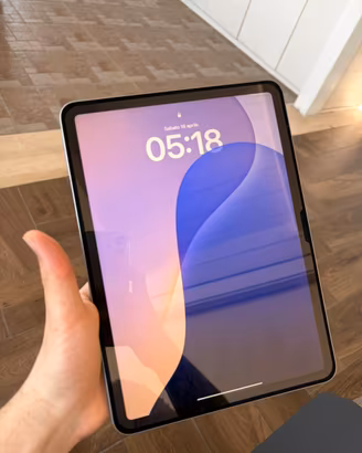 Ipad air 2025 pari al nuovo +apple pencil+cover