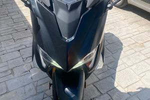 TMAX 2019 SX