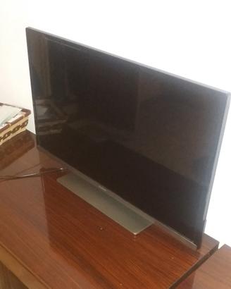 TV PANASONIC TX-32
