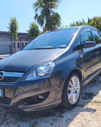 Opel Zafira 1.8 16V VVT Easytronic Cosmo