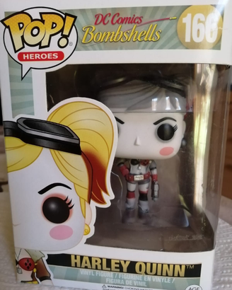 Harley Quinn Funko pop con scatola ( la scatola è