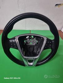VOLANTE R DESIGN VOLVO C 30 ANNO 2015