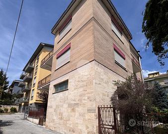 5 LOCALI A L'AQUILA