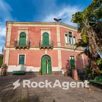 CASALE PANORAMICO CON PISCINA