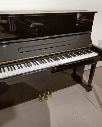 Pianoforte verticale Yamaha U1G Silent