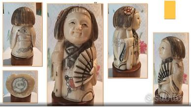 Netsuke in osso - Giovane donna