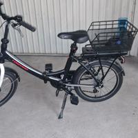 Bicicletta a pedalata assistita