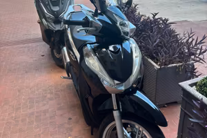 Sh 300 i