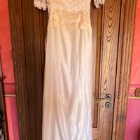 Abito da sposa in seta e pizzo