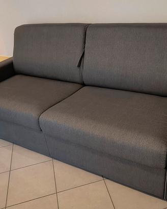 DIVANO LETTO 3 POSTI COME NUOVO 