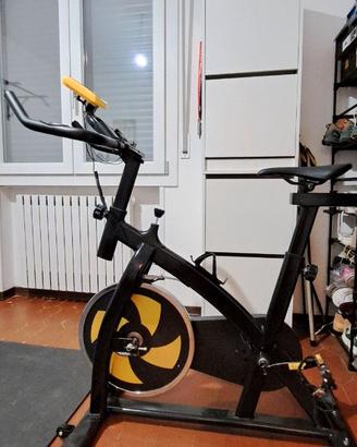Cyclette da spinning nero sports