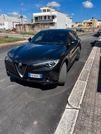 Alfa romeo stelvio Q4 210cv