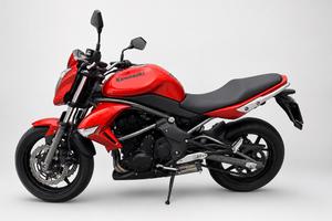 Kawasaki ER-6N 650 – depotenziata a libretto