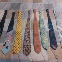 8 cravatte seta