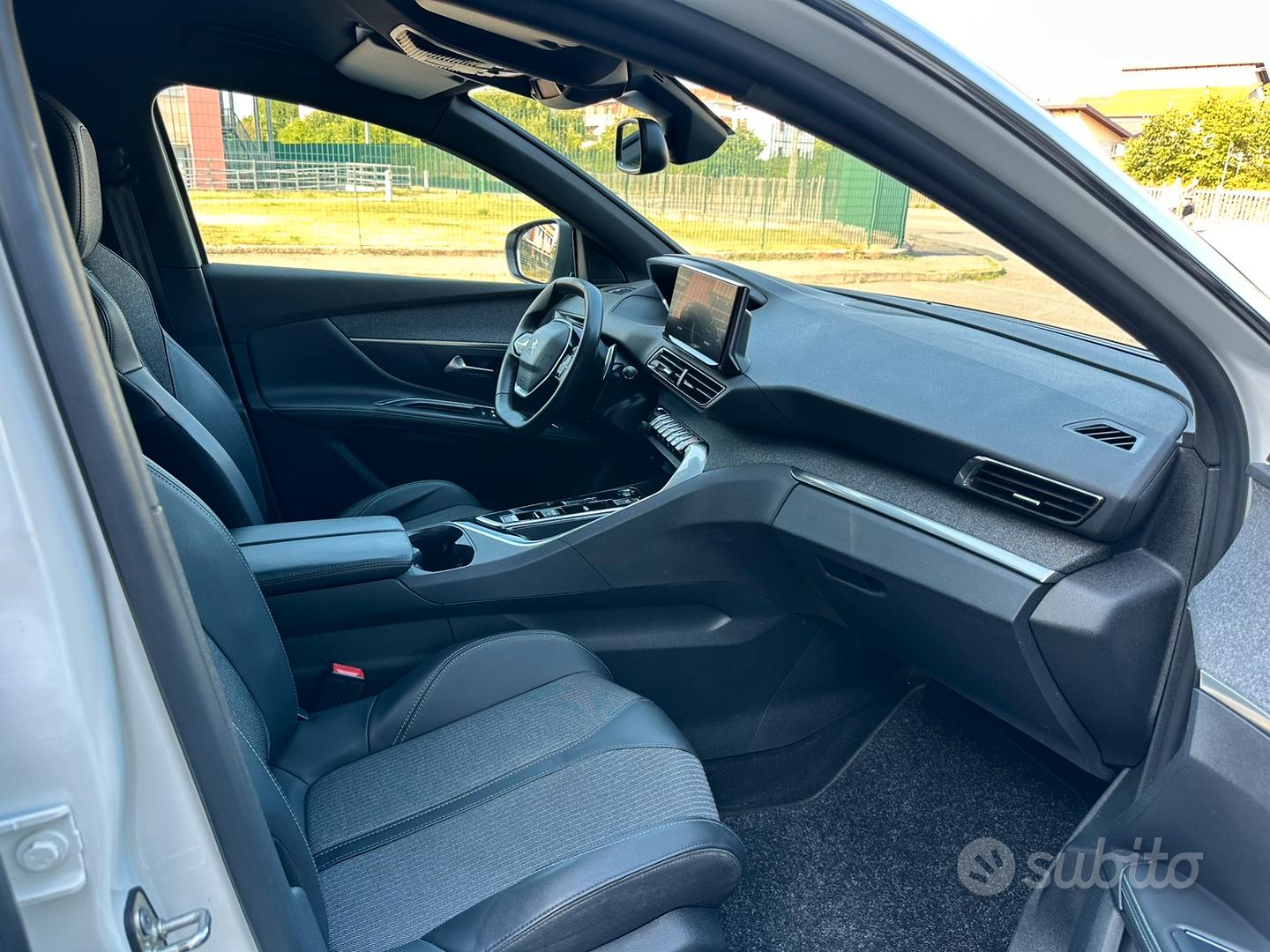 Peugeot 5008 2023 photo 5
