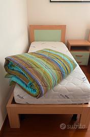 Letto e comodino