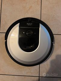 Roomba i8 - aspirapolvere robot intelligente