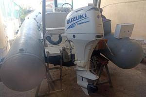 gommone swell 5 mt con motore Suzuki 40/60