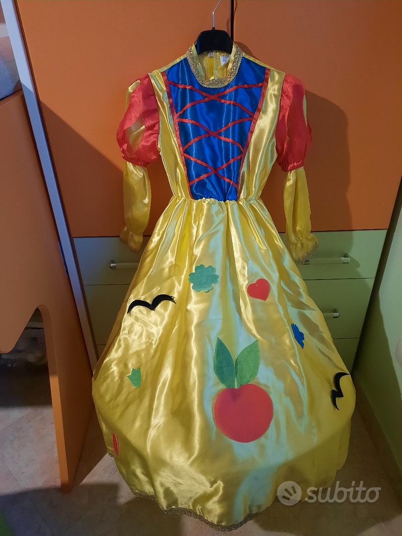 Vestito Biancaneve per una bambina di 4-6 anni per Carnevale