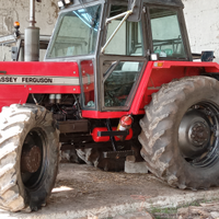 Trattore agricolo