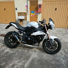 Triumph Speed Triple 1050 2011