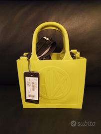 Armani Exchange borsa 